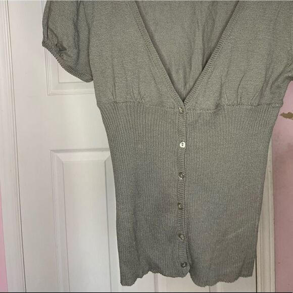 Suzyshier Short Sleeve Button Up - Picture 3 of 5